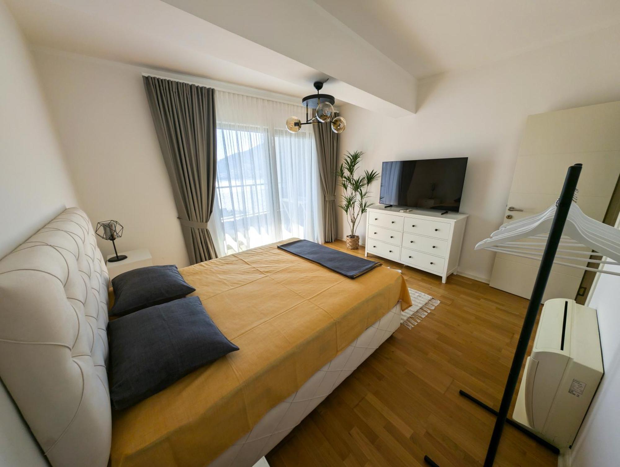 Lux Apartments Harmonia Budva Eksteriør bilde