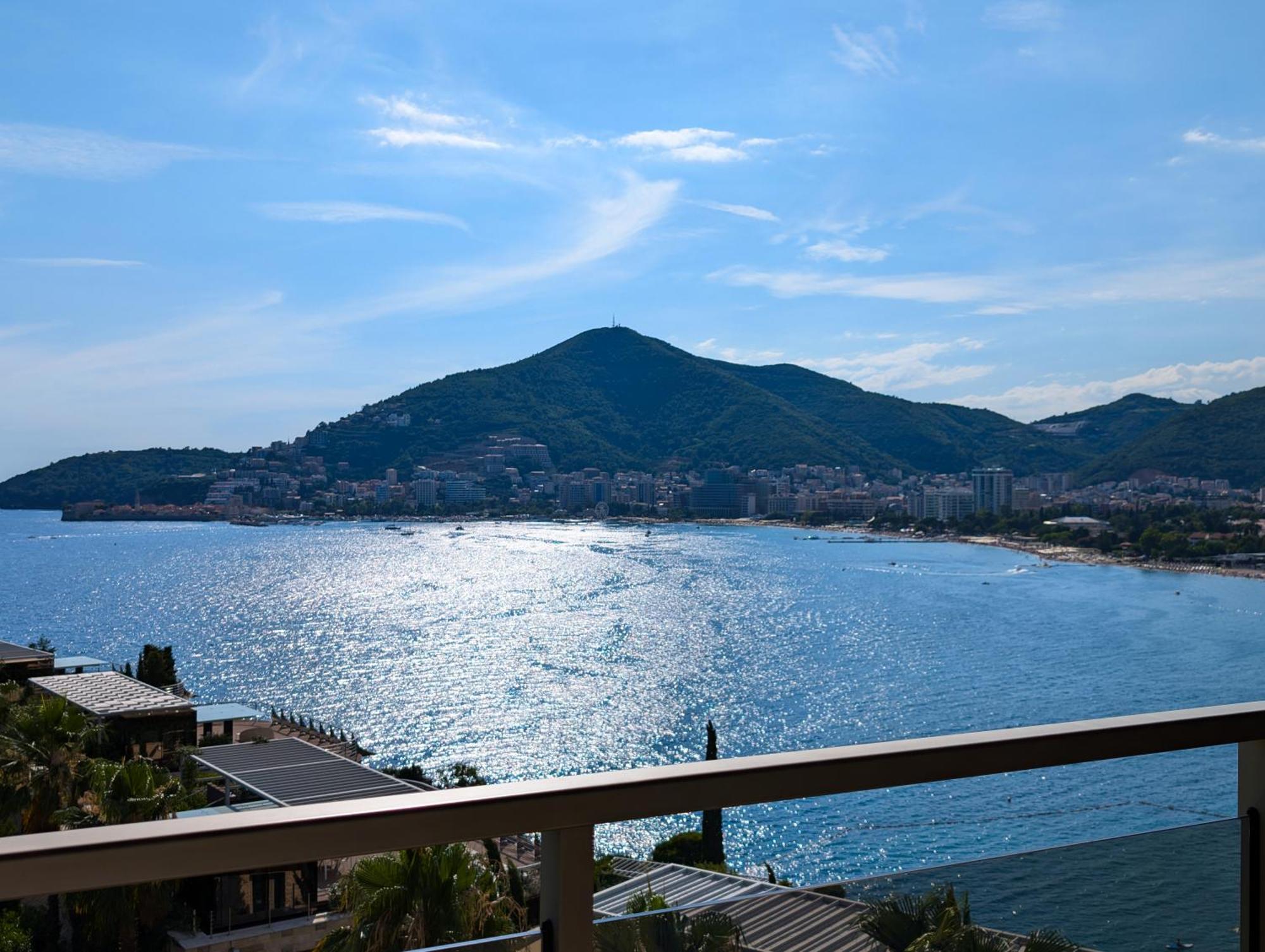 Lux Apartments Harmonia Budva Eksteriør bilde