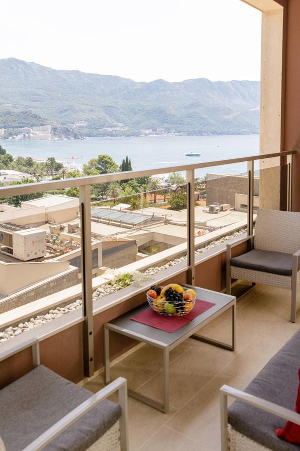 Lux Apartments Harmonia Budva Eksteriør bilde