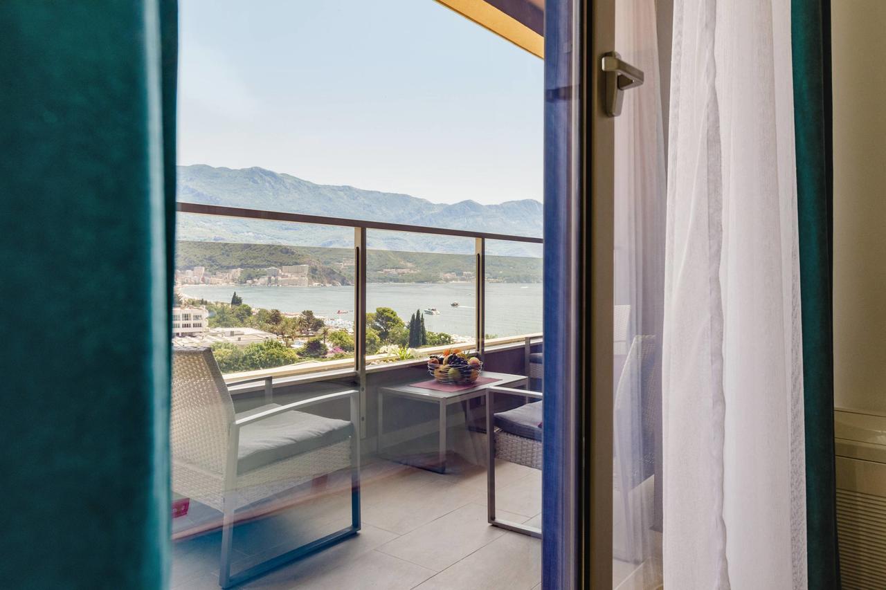 Lux Apartments Harmonia Budva Eksteriør bilde